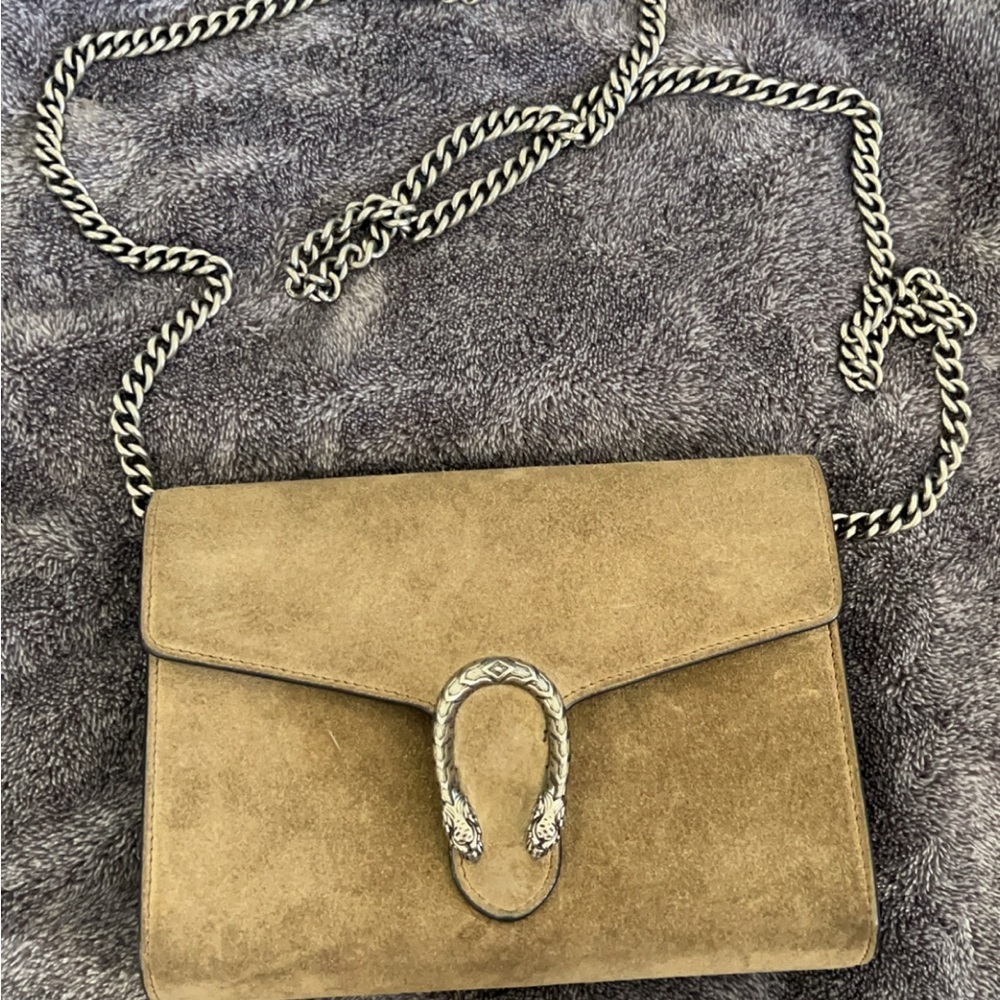 Gucci Dionysus Wallet on A Chain